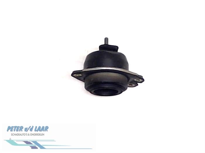 Used Engine mount Renault Espace (JK) 2.2 dCi 16V Price € 30,00 Margin scheme offered by Autodemontage van de Laar