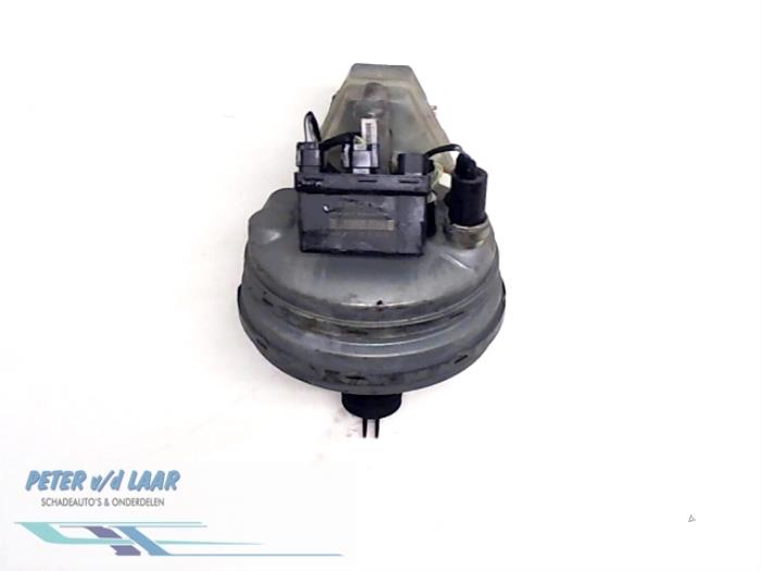 Usagé Servo frein Mercedes E (W210) 3.0 E-300D Turbo 24V Prix € 150,00 Règlement à la marge proposé par Autodemontage van de Laar