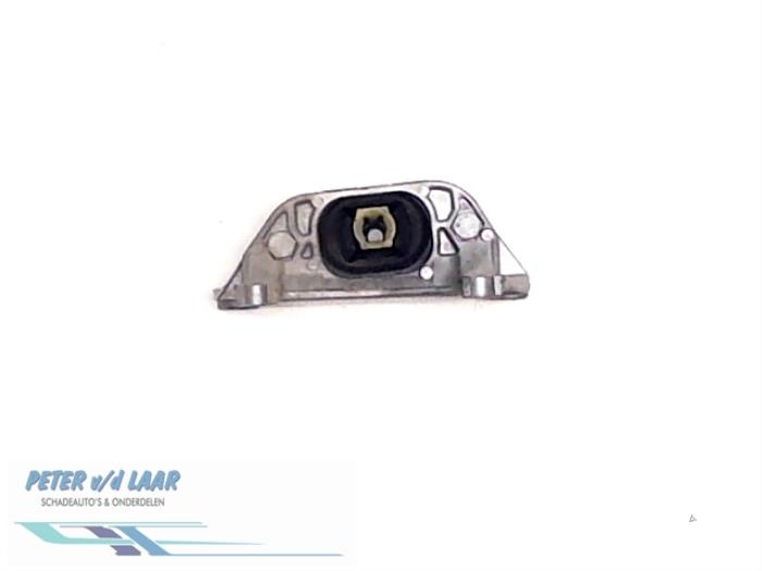 Used Engine mount Renault Kangoo Express (FW) 1.5 dCi 75 Price € 30,00 Margin scheme offered by Autodemontage van de Laar