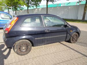 Used Door 2-door, right Ford Fiesta 5 (JD/JH) 1.4 16V Price € 100,00 Margin scheme offered by Autodemontage van de Laar