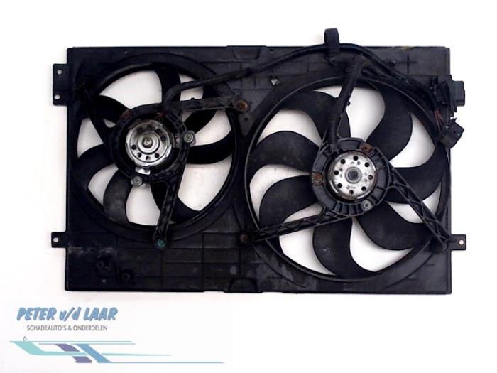 Używane Silnik wentylatora Skoda Octavia (1U2) 1.8 RS 20V Turbo Cena € 120,00 Procedura marży oferowane przez Autodemontage van de Laar