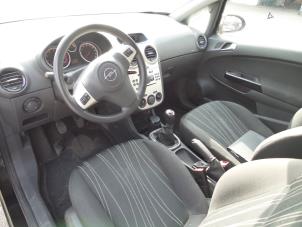 Gebrauchte Airbag Set + Modul Opel Corsa D 1.2 16V Preis auf Anfrage angeboten von Autodemontage van de Laar