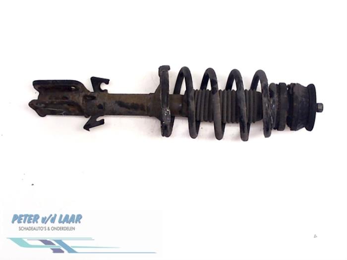 Front shock absorber rod, right from a Mercedes-Benz Vito (638.0) 2.2 CDI 112 16V 2002
