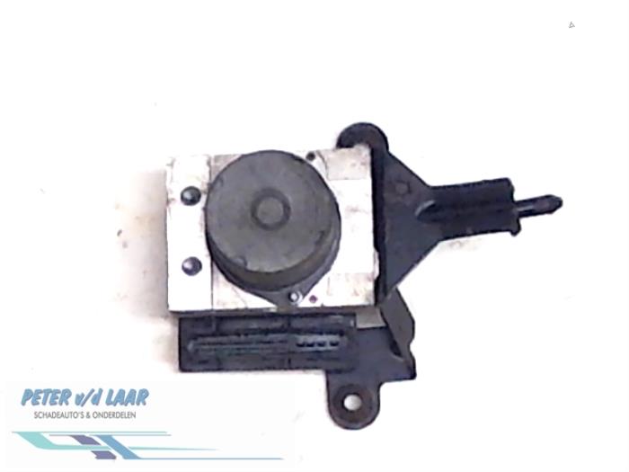 Begagnade ABS-pump Ford Transit 2.2 TDCi 16V Pris € 150,00 Marginaltabell erbjuds av Autodemontage van de Laar