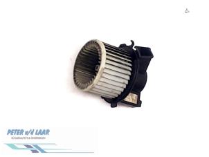Used Heating and ventilation fan motor Peugeot 307 Break (3E) 1.6 16V Price € 50,00 Margin scheme offered by Autodemontage van de Laar