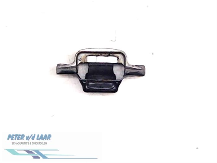 Used Engine mount Volkswagen Golf V (1K1) 1.9 TDI Price € 30,00 Margin scheme offered by Autodemontage van de Laar