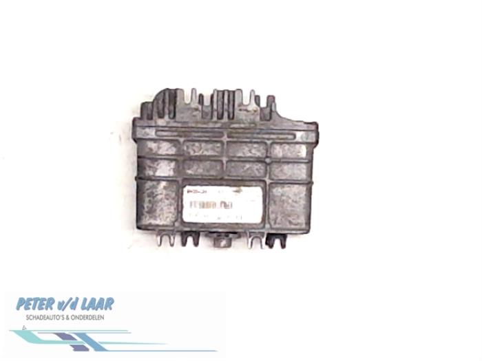 Used Engine management computer Volkswagen Golf III Cabrio Restyling (1E7) 1.8 Kat. Price € 100,00 Margin scheme offered by Autodemontage van de Laar