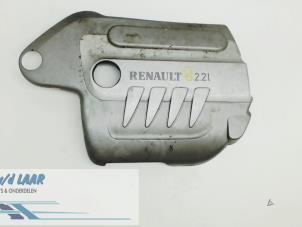 Usagé Plaque de protection moteur Renault Vel Satis (BJ) 2.2 dCi 150 16V Prix € 40,00 Règlement à la marge proposé par Autodemontage van de Laar