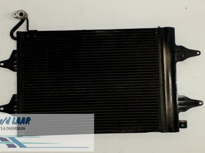 Air conditioning radiator from a Volkswagen Polo IV (9N1/2/3) 1.2 2004