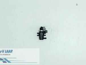 Usados Válvula de sobrepresión turbo Mercedes A (W169) 2.0 A-180 CDI 16V Precio € 50,00 Norma de margen ofrecido por Autodemontage van de Laar