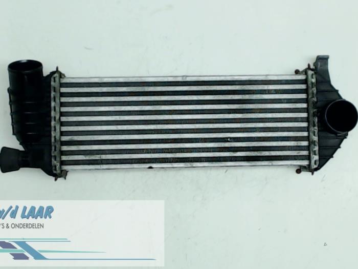 Usados Intercooler Renault Kangoo Express (FW) 1.5 dCi 105 FAP Precio € 120,00 Norma de margen ofrecido por Autodemontage van de Laar