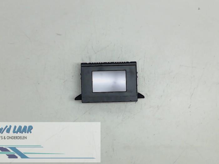 Begagnade Innerdisplay Opel Corsa D 1.2 16V Pris € 100,00 Marginaltabell erbjuds av Autodemontage van de Laar