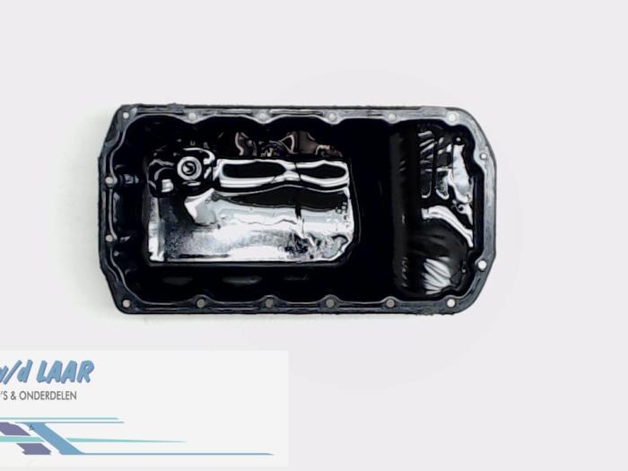 Usagé Couvercle carter Peugeot 207 Prix € 70,00 Règlement à la marge proposé par Autodemontage van de Laar