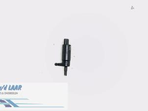 Used Windscreen washer pump BMW 3-Serie Price € 25,00 Margin scheme offered by Autodemontage van de Laar