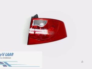 Gebrauchte Rücklicht rechts Seat Exeo (3R2) 2.0 TSI 16V Preis € 40,00 Margenregelung angeboten von Autodemontage van de Laar
