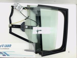 Używane Drzwi lewe tylne korpus wersja 4-drzwiowa Audi A2 (8Z0) 1.4 TDI Cena € 140,00 Procedura marży oferowane przez Autodemontage van de Laar