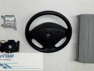 Gebrauchte Airbag Set + Modul Opel Vivaro Preis auf Anfrage angeboten von Autodemontage van de Laar
