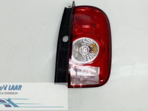 Used Taillight, right Dacia Duster (HS) 1.5 dCi 4x4 Price € 50,00 Margin scheme offered by Autodemontage van de Laar