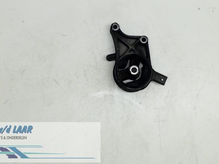 Engine mount from a Opel Signum (F48) 2.2 direct 16V 2004