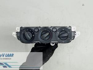 Usados Panel de control de calefacción Ford Focus C-Max 1.6 16V Precio € 50,00 Norma de margen ofrecido por Autodemontage van de Laar