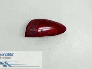 Używane Tylne swiatlo pozycyjne prawe Alfa Romeo 147 (937) 1.9 JTD 115 Cena € 20,00 Procedura marży oferowane przez Autodemontage van de Laar