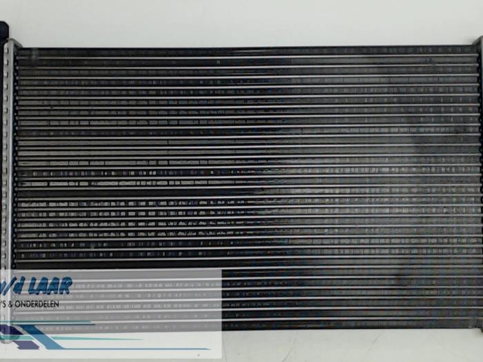 Usagé Radiateur Renault Laguna II Grandtour (KG) 1.6 16V Prix € 25,00 Règlement à la marge proposé par Autodemontage van de Laar