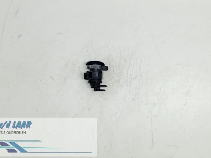 Turbo relief valve from a Renault Kangoo Express (FW) 1.5 dCi 105 2009