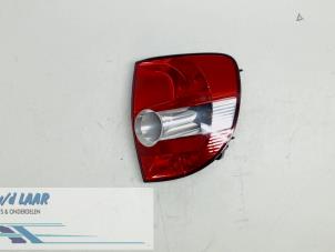 Używane Tylne swiatlo pozycyjne prawe Volkswagen Fox (5Z) 1.2 Cena € 40,00 Procedura marży oferowane przez Autodemontage van de Laar
