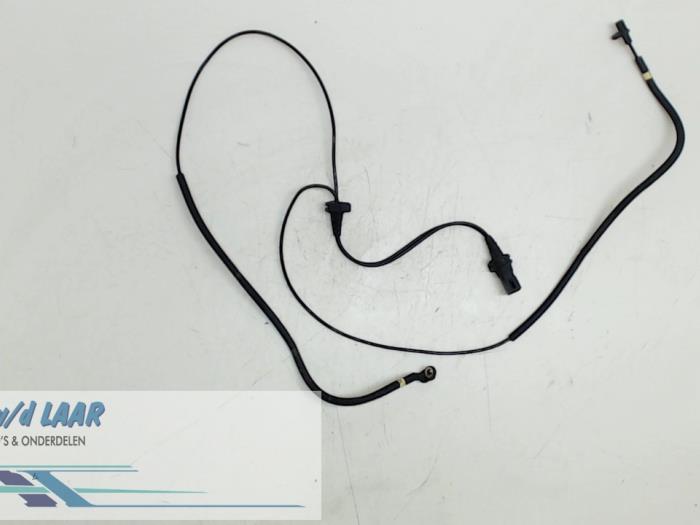 Begagnade ABS-sensor Ford Fiesta 5 (JD/JH) 1.4 TDCi Pris € 40,00 Marginaltabell erbjuds av Autodemontage van de Laar