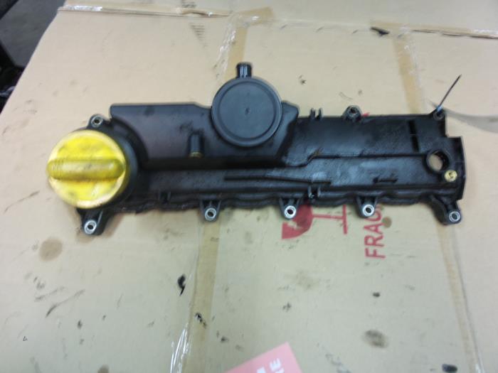 Gebrauchte Ventildeckel Renault Clio III (BR/CR) 1.5 dCi 105 Preis € 60,00 Margenregelung angeboten von Autodemontage van de Laar