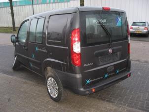 Używane Os tylna napedu na przednie kola Fiat Doblo Cargo (223) 1.3 D 16V Multijet DPF Cena € 250,00 Procedura marży oferowane przez Autodemontage van de Laar