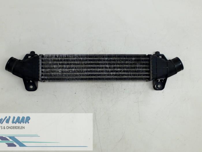 Usados Intercooler Ford Mondeo III Wagon 2.0 TDCi/TDDi 115 16V Precio € 80,00 Norma de margen ofrecido por Autodemontage van de Laar