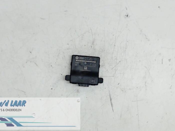 Usagé Ordinateur divers Volkswagen Caddy III (2KA,2KH,2CA,2CH) 2.0 SDI Prix € 70,00 Règlement à la marge proposé par Autodemontage van de Laar