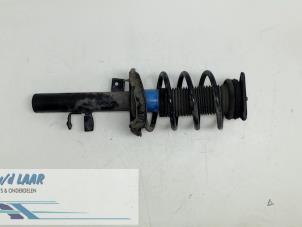 Used Front shock absorber rod, right Ford Focus 3 Wagon 1.6 TDCi 115 Price € 50,00 Margin scheme offered by Autodemontage van de Laar
