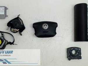 Used Airbag set + module Volkswagen Passat Variant (3B6) 1.6 Price € 200,00 Margin scheme offered by Autodemontage van de Laar
