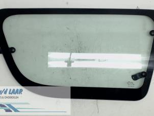 Usagé Vitre supplémentaire 4portes arrière droite Dacia Logan MCV (KS) 1.6 16V Flexifuel Prix € 30,00 Règlement à la marge proposé par Autodemontage van de Laar