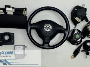 Usagé Kit + module airbag Volkswagen Passat Prix sur demande proposé par Autodemontage van de Laar