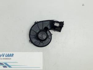 Usados Motor de ventilador de calefactor Opel Meriva 1.4 16V Twinport Precio € 70,00 Norma de margen ofrecido por Autodemontage van de Laar