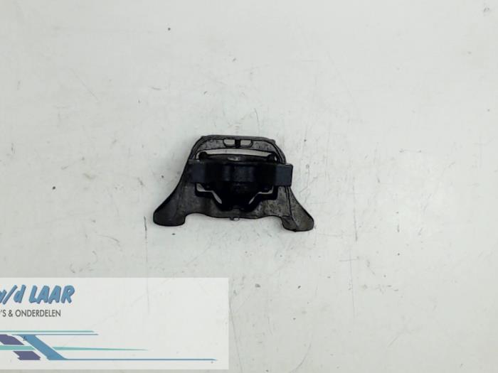 Used Engine mount Ford Transit Connect 1.8 TDCi 90 Price € 30,00 Margin scheme offered by Autodemontage van de Laar
