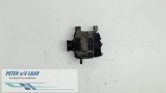 Usagé Dynamo Renault Clio II Societe (SB) 1.9 D Prix € 35,00 Règlement à la marge proposé par Autodemontage van de Laar