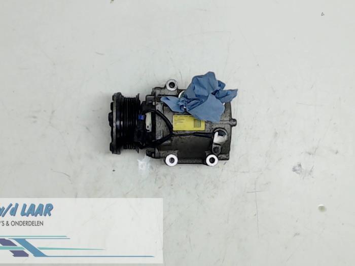 Usagé Compresseur de clim Ford Fiesta 5 (JD/JH) 1.3 Prix € 100,00 Règlement à la marge proposé par Autodemontage van de Laar