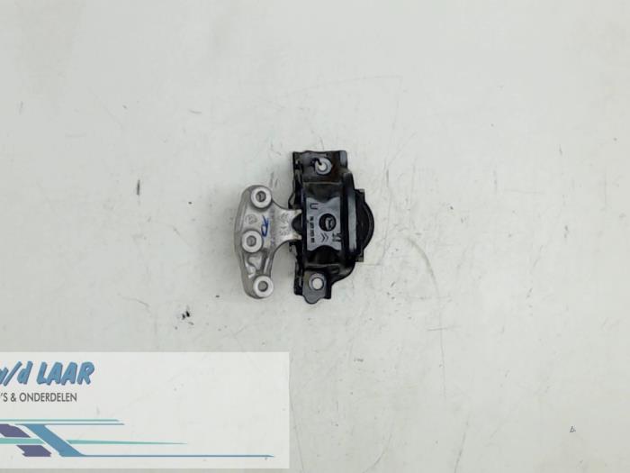 Used Engine mount Citroen C3 Picasso (SH) 1.6 HDi 16V Price € 40,00 Margin scheme offered by Autodemontage van de Laar