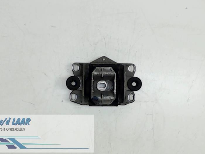 Used Engine mount Ford Mondeo III Price € 30,00 Margin scheme offered by Autodemontage van de Laar