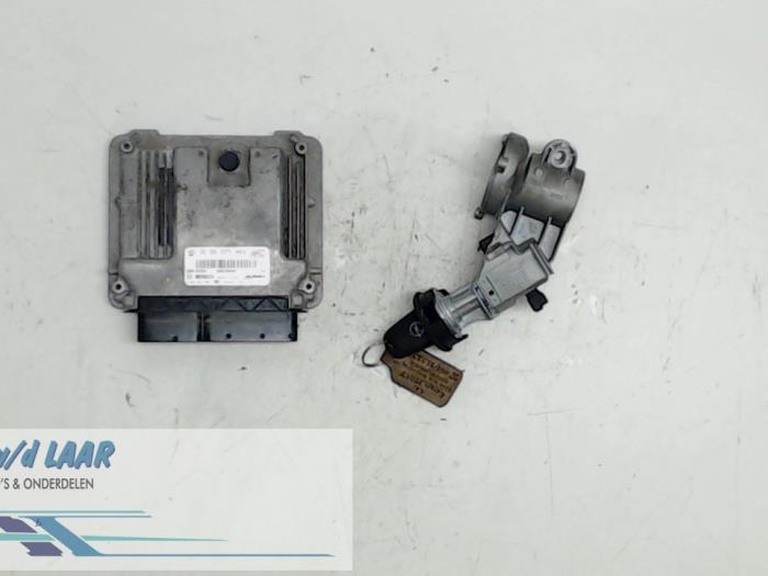 Used Engine management computer Opel Corsa D 1.3 CDTi 16V ecoFLEX Price € 250,00 Margin scheme offered by Autodemontage van de Laar
