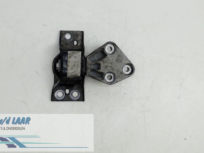 Usagé Support moteur Renault Modus/Grand Modus (JP) 1.2 16V Prix € 30,00 Règlement à la marge proposé par Autodemontage van de Laar