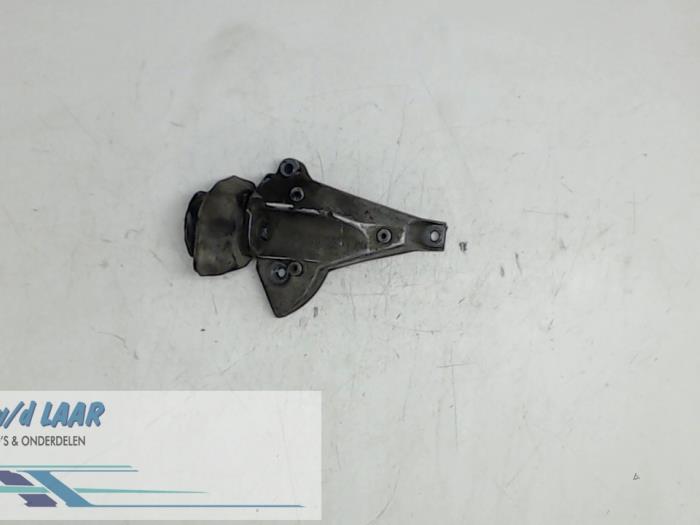 Engine mount from a Audi A6 1999