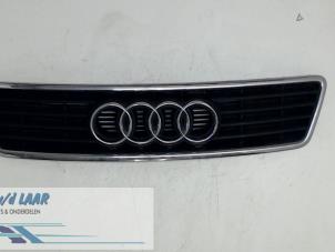 Usagé Calandre Audi A6 Prix € 40,00 Règlement à la marge proposé par Autodemontage van de Laar