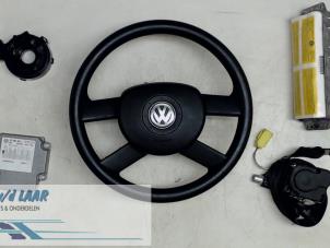 Gebrauchte Airbag Set + Modul Volkswagen Touran (1T1/T2) 2.0 TDI DPF Preis auf Anfrage angeboten von Autodemontage van de Laar