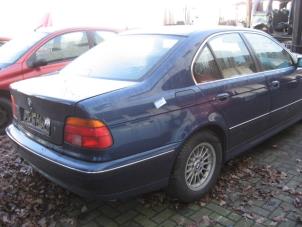 Używane Sruba sprezyny przód BMW 5 serie (E39) 535i 32V Cena na żądanie oferowane przez Autodemontage van de Laar