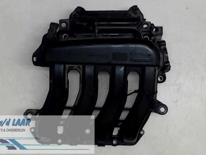 Używane Kolektor dolotowy Renault Modus/Grand Modus (JP) 1.6 16V Cena € 70,00 Procedura marży oferowane przez Autodemontage van de Laar